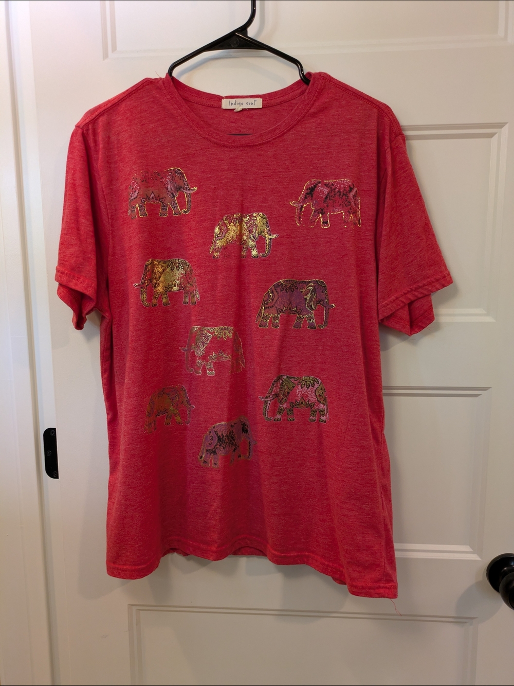 🔴 3/$15 Red Elephant Graphic Tee - Indie & Co.